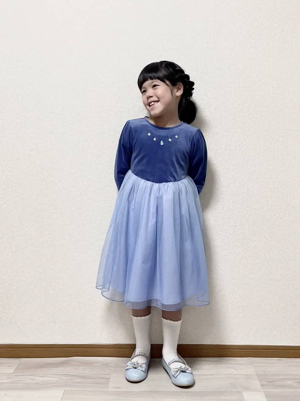 ANY MIKA コーディネート画像