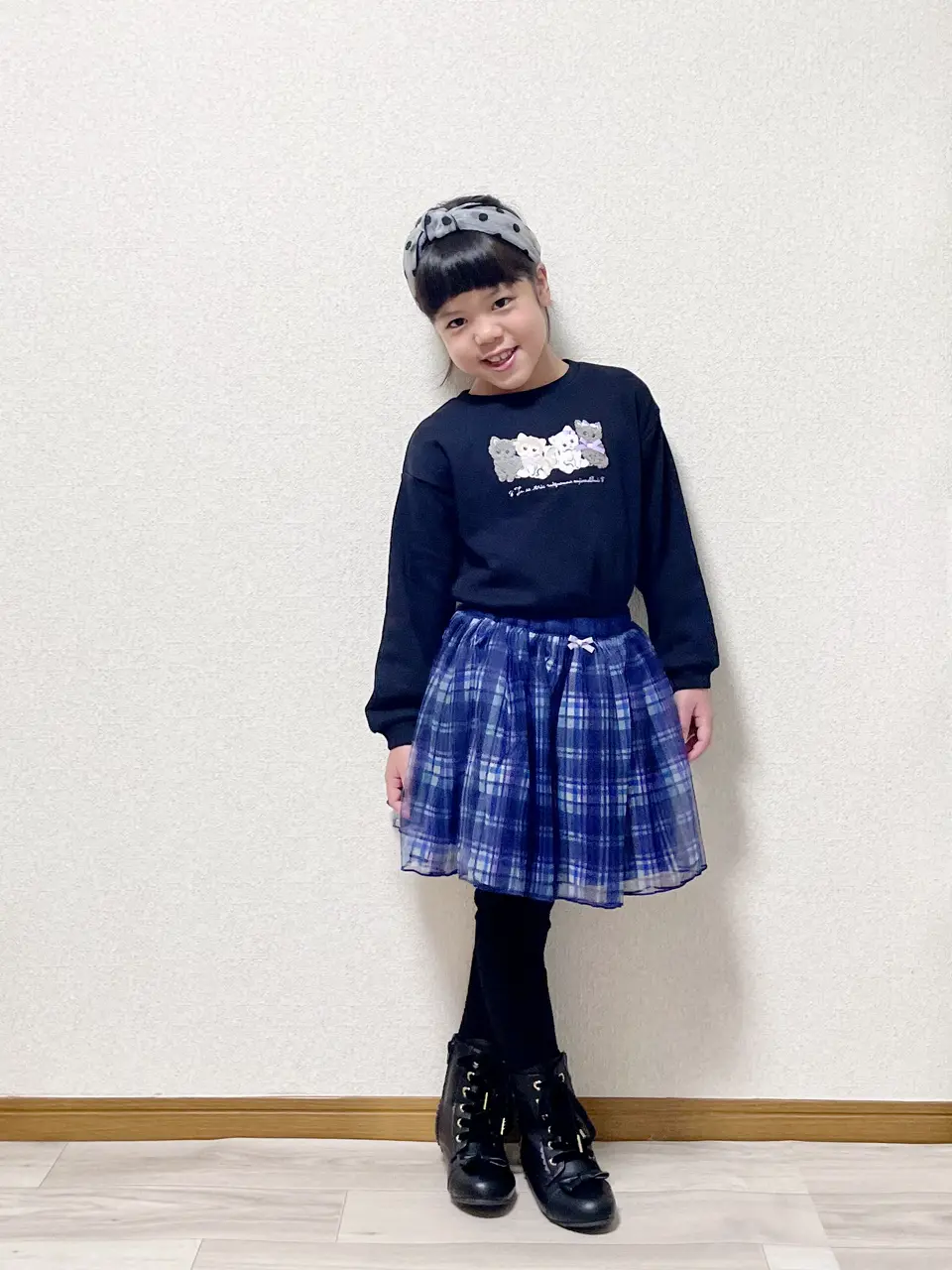  MIKA コーディネート画像