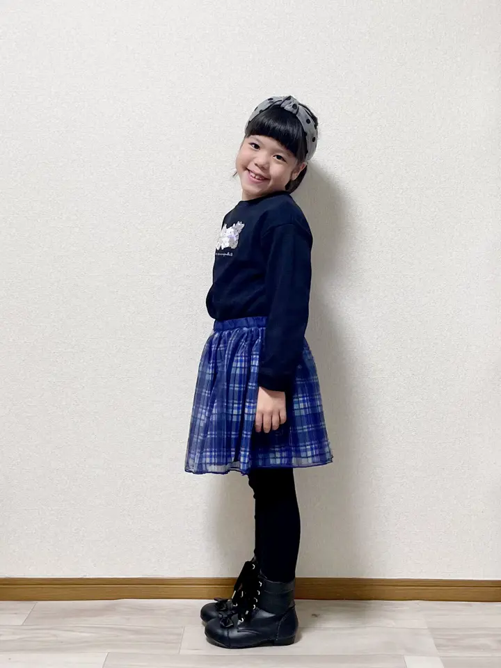 ANY MIKA コーディネート画像