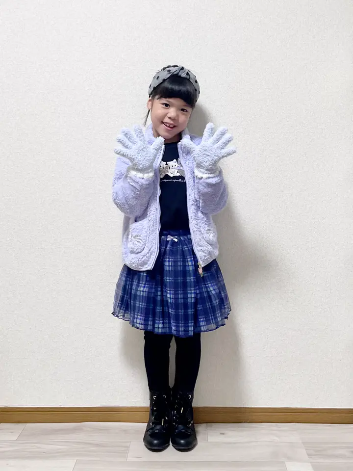 ANY MIKA コーディネート画像