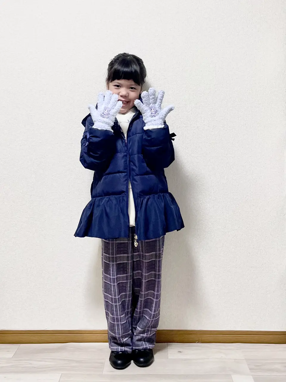  MIKA コーディネート画像