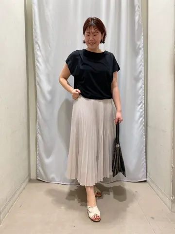 ANY 林 コーディネート画像