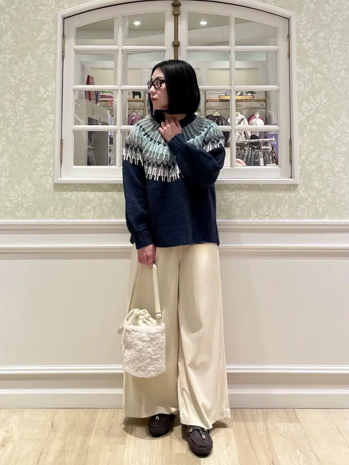 ANY MIKA コーディネート画像