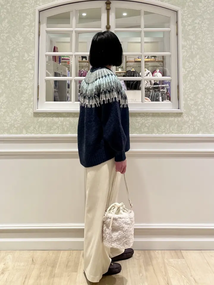 ANY MIKA コーディネート画像