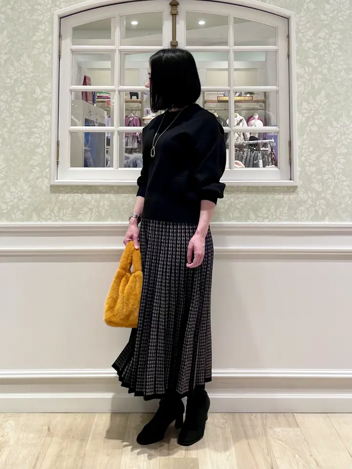 ANY MIKA コーディネート画像