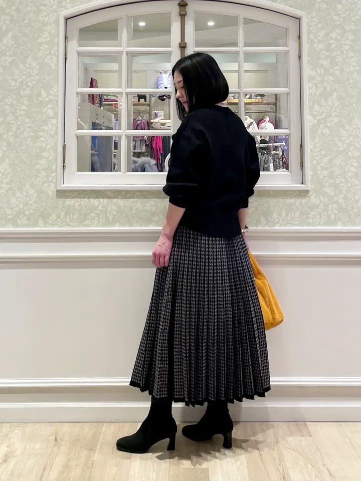 ANY MIKA コーディネート画像