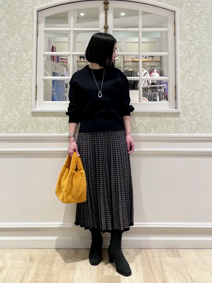 ANY MIKA コーディネート画像