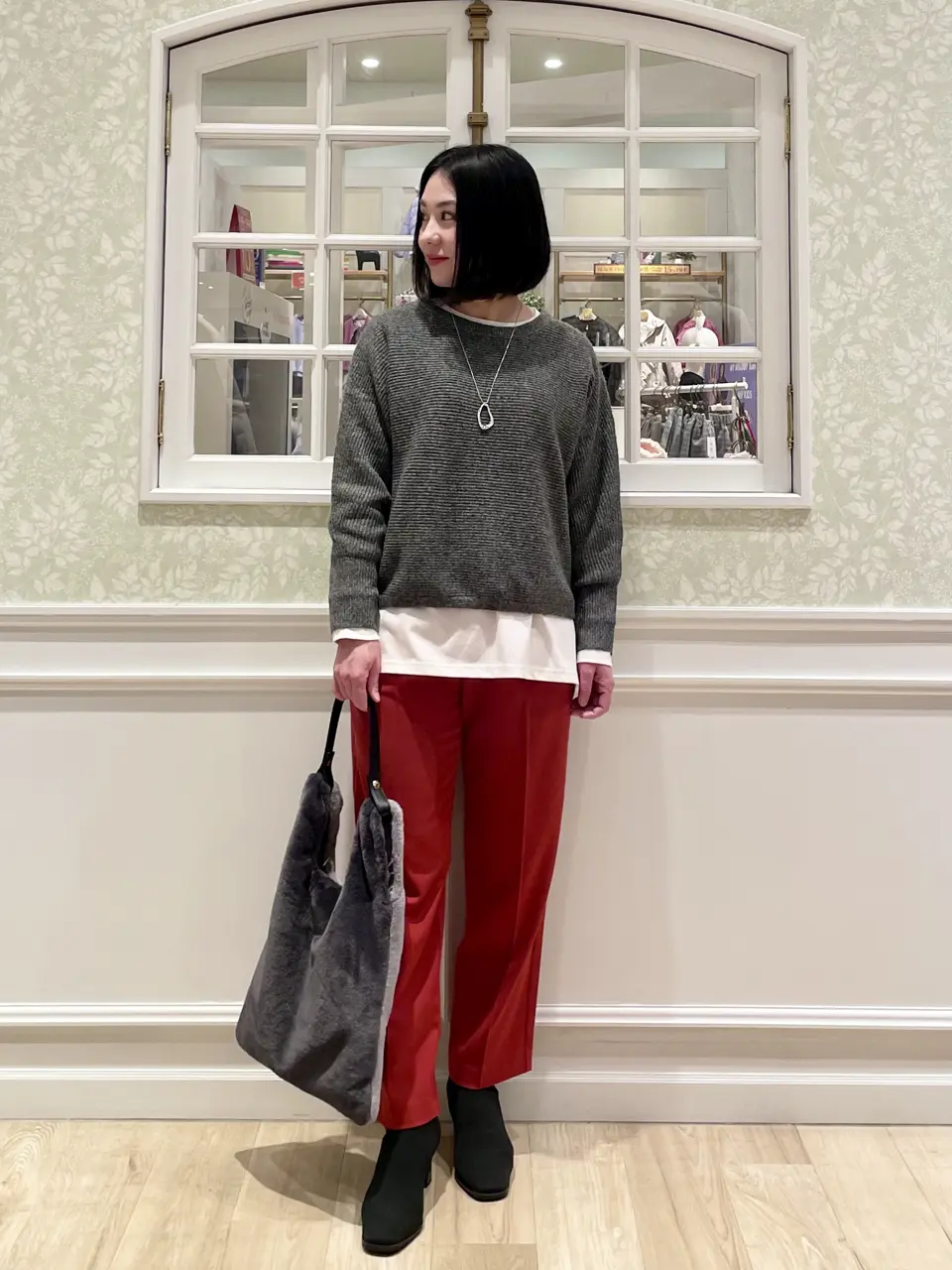 ANY MIKA コーディネート画像