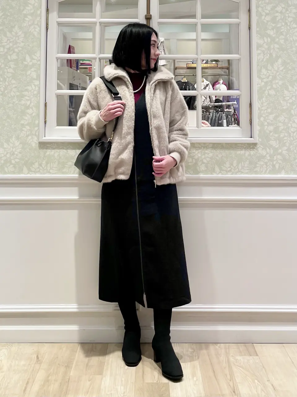  MIKA コーディネート画像