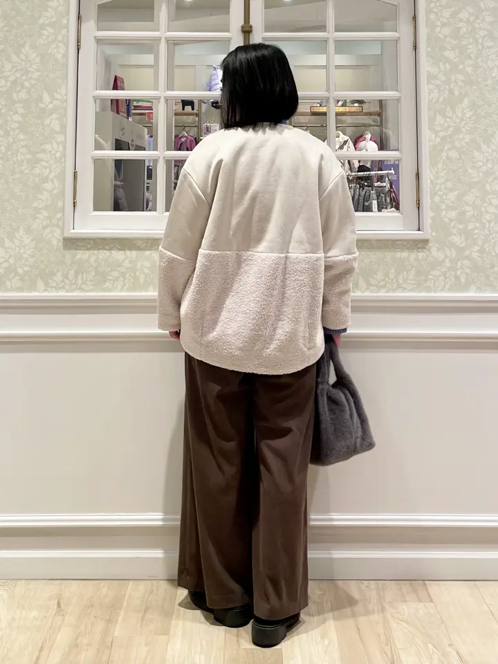 ANY MIKA コーディネート画像