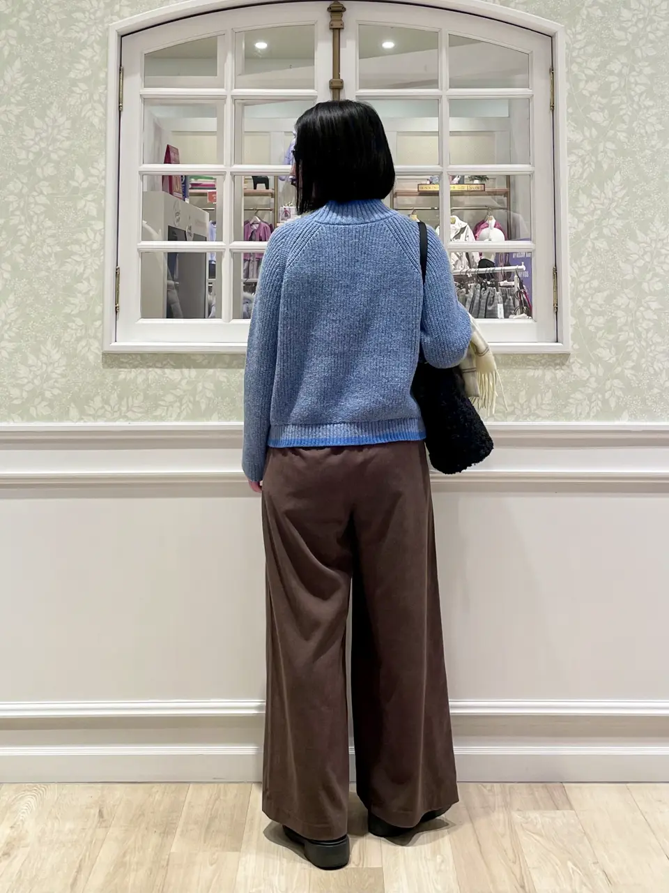 ANY MIKA コーディネート画像