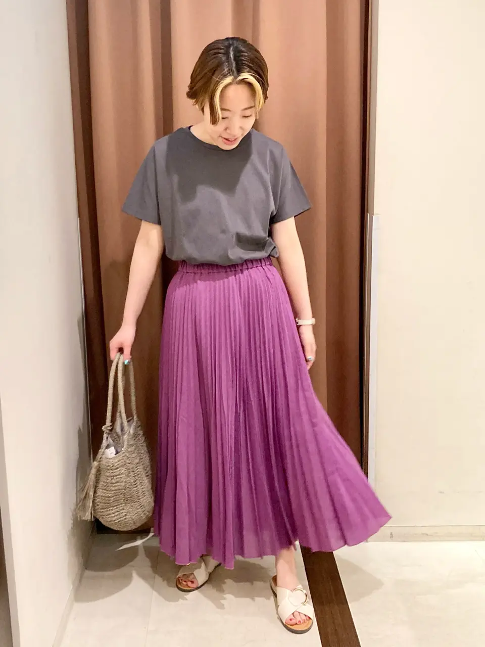 ANY 河本 コーディネート画像