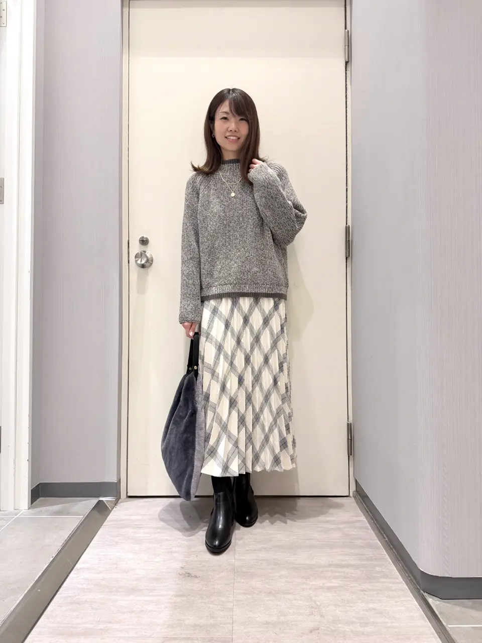 ANY 金井 コーディネート画像