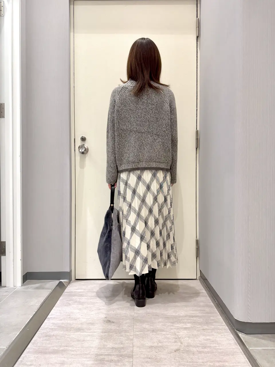 ANY 金井 コーディネート画像