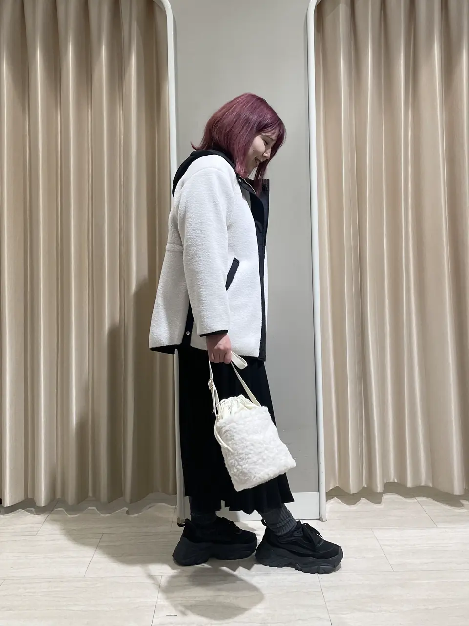 ANY 柄澤 コーディネート画像