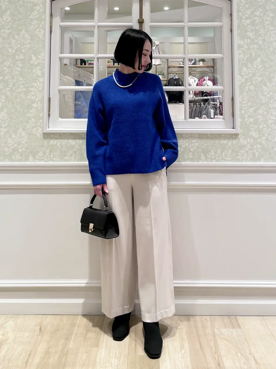  MIKA コーディネート画像