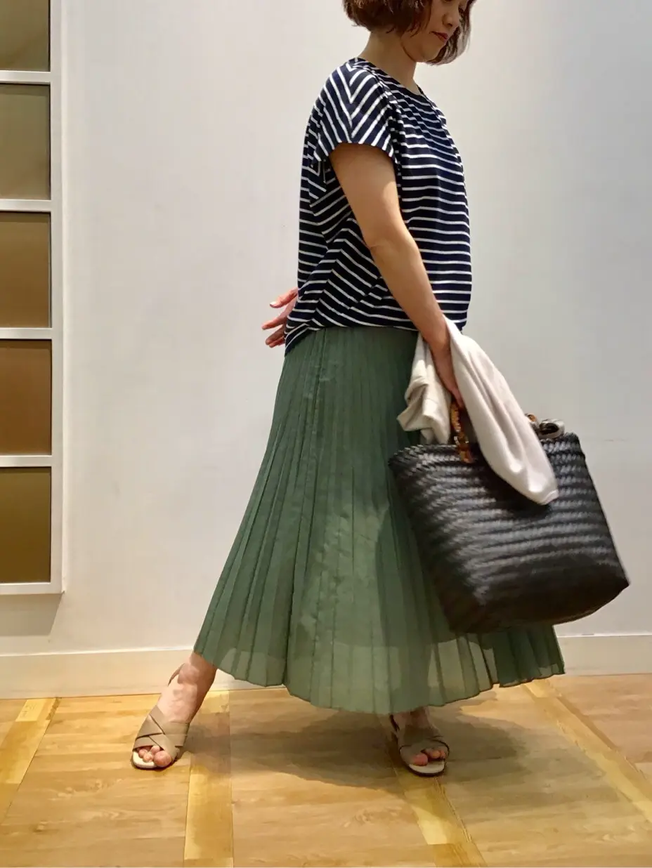 ANY 高橋郁子 コーディネート画像