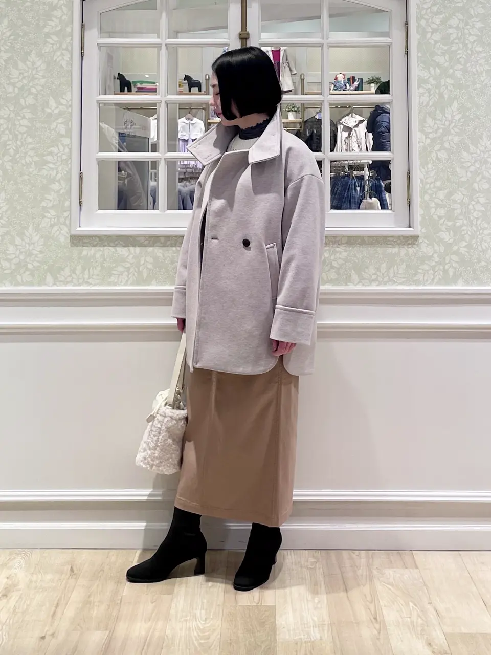 ANY MIKA コーディネート画像