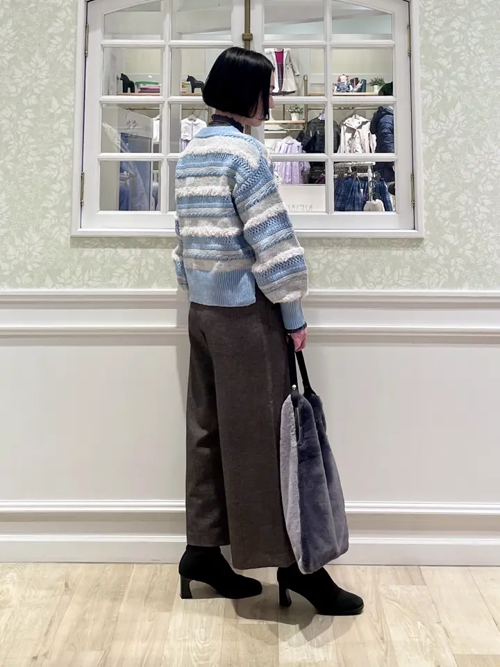 ANY MIKA コーディネート画像