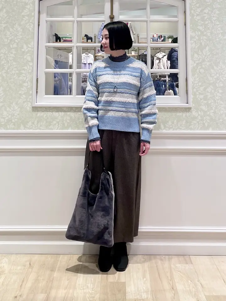 ANY MIKA コーディネート画像