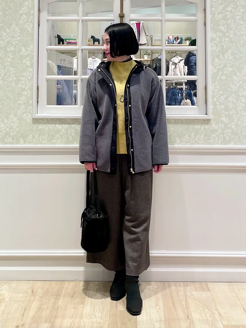 ANY MIKA コーディネート画像