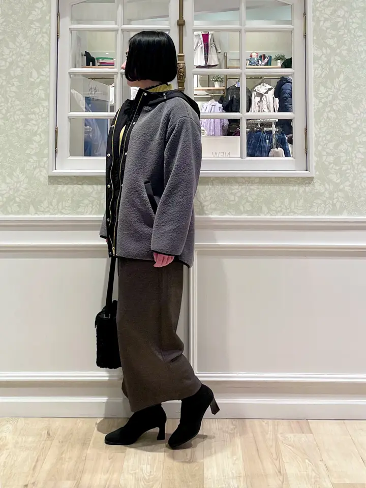 ANY MIKA コーディネート画像