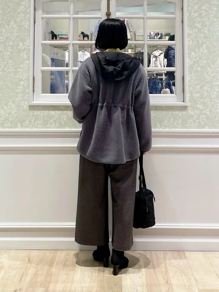 ANY MIKA コーディネート画像