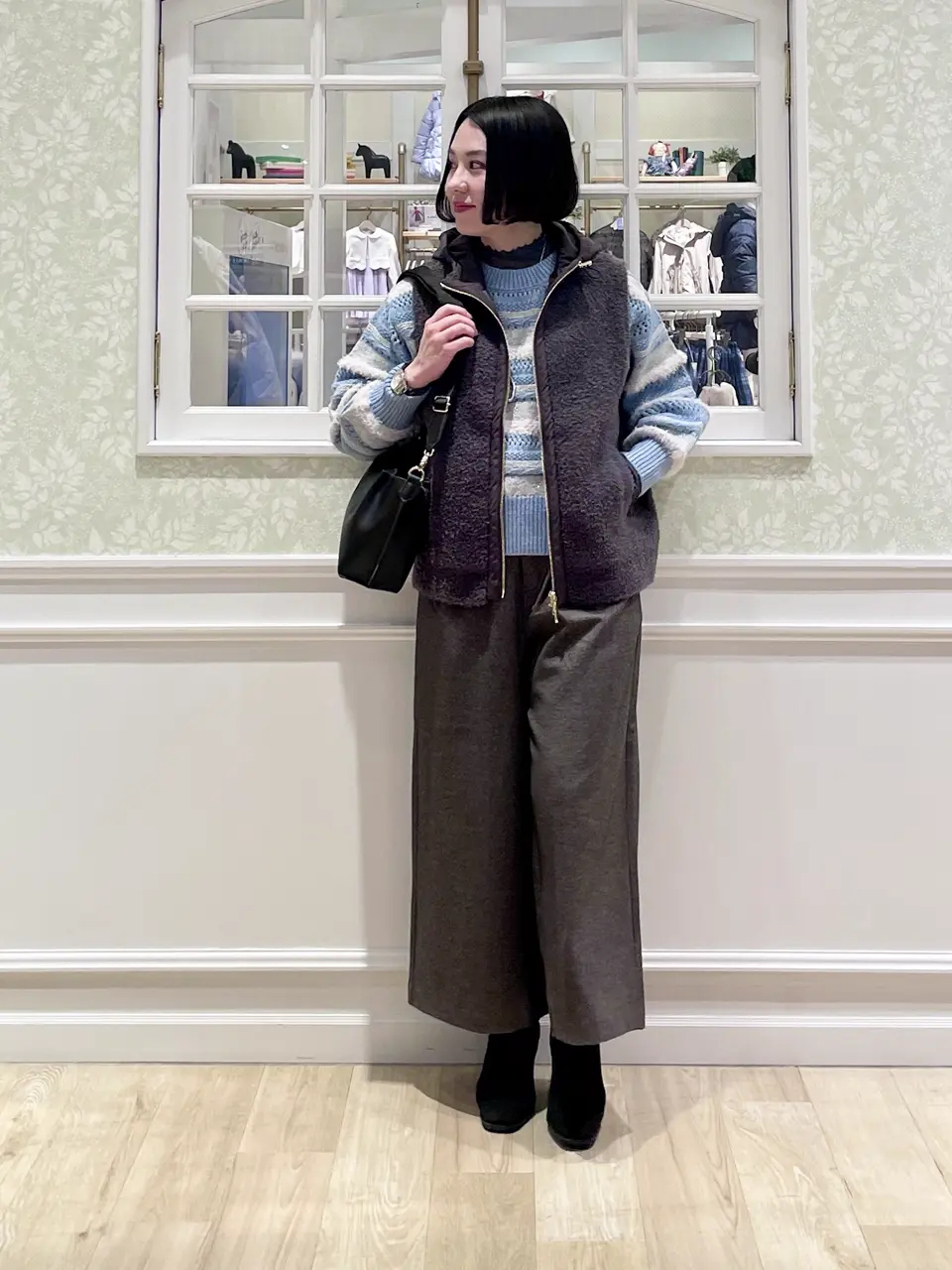 ANY MIKA コーディネート画像