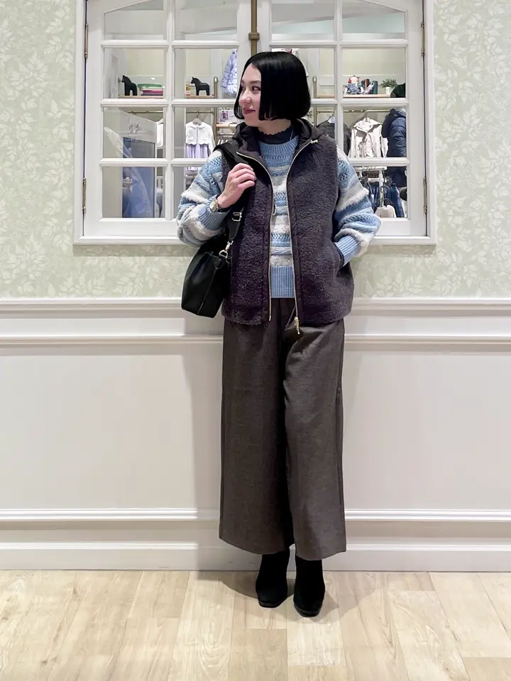 ANY MIKA コーディネート画像