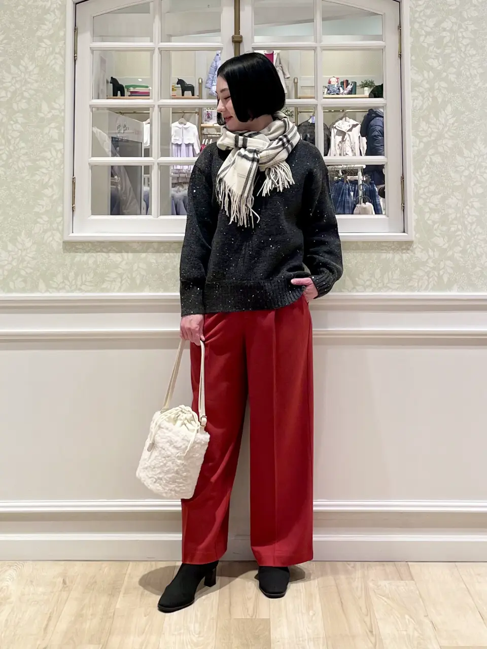 ANY MIKA コーディネート画像