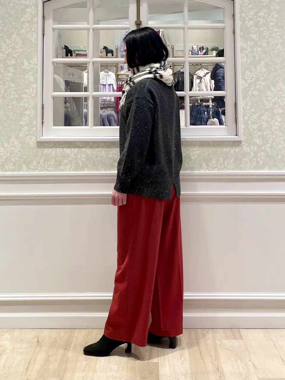 ANY MIKA コーディネート画像