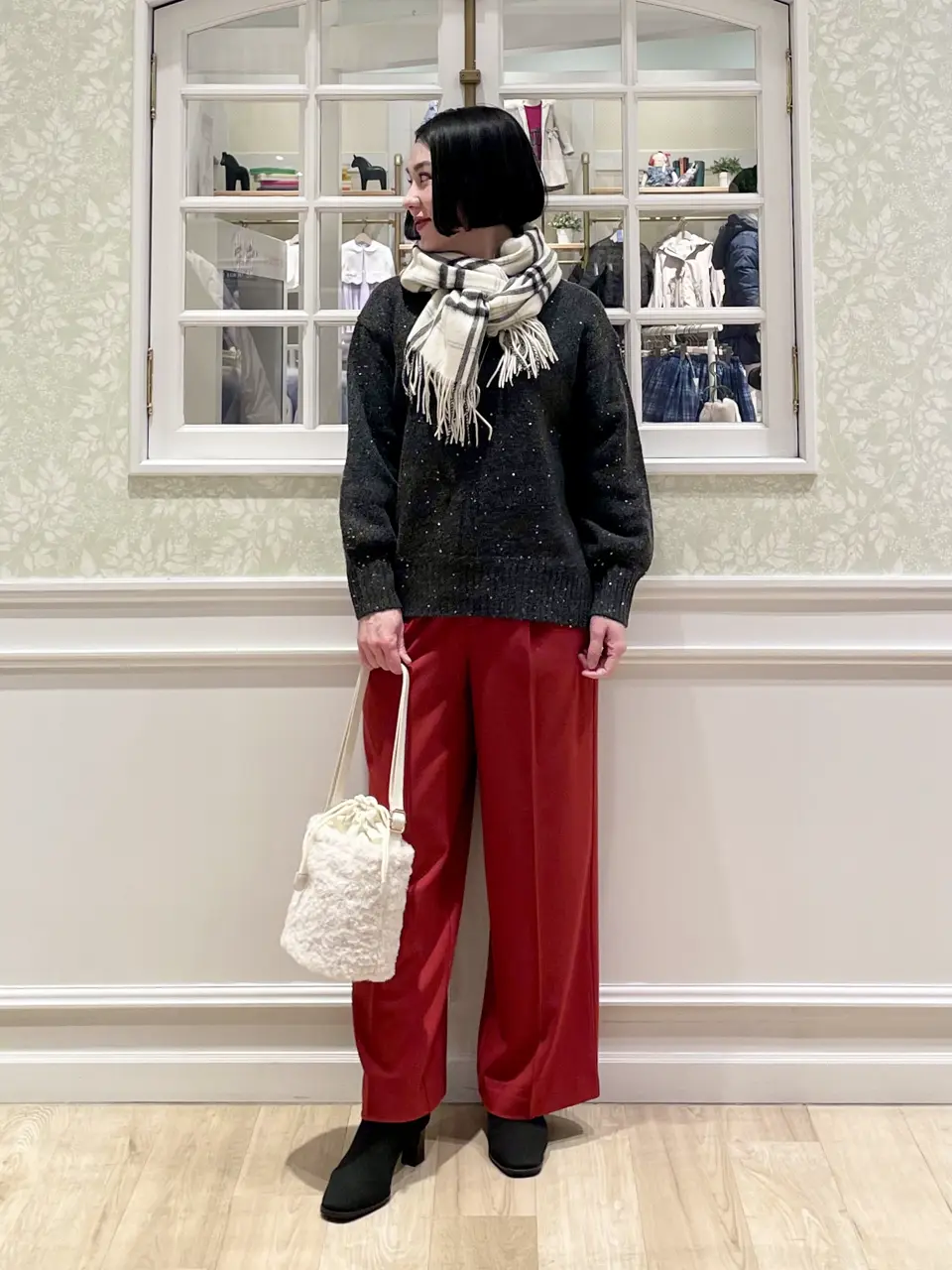 ANY MIKA コーディネート画像