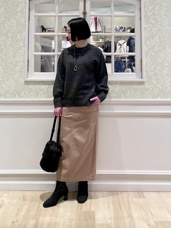 ANY MIKA コーディネート画像