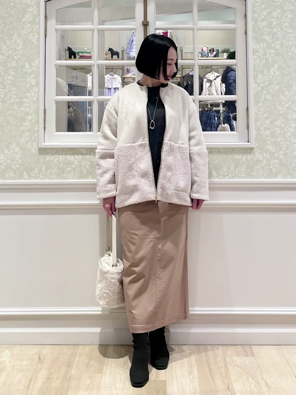 ANY MIKA コーディネート画像