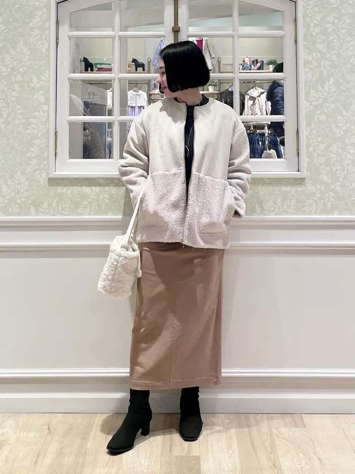 ANY MIKA コーディネート画像