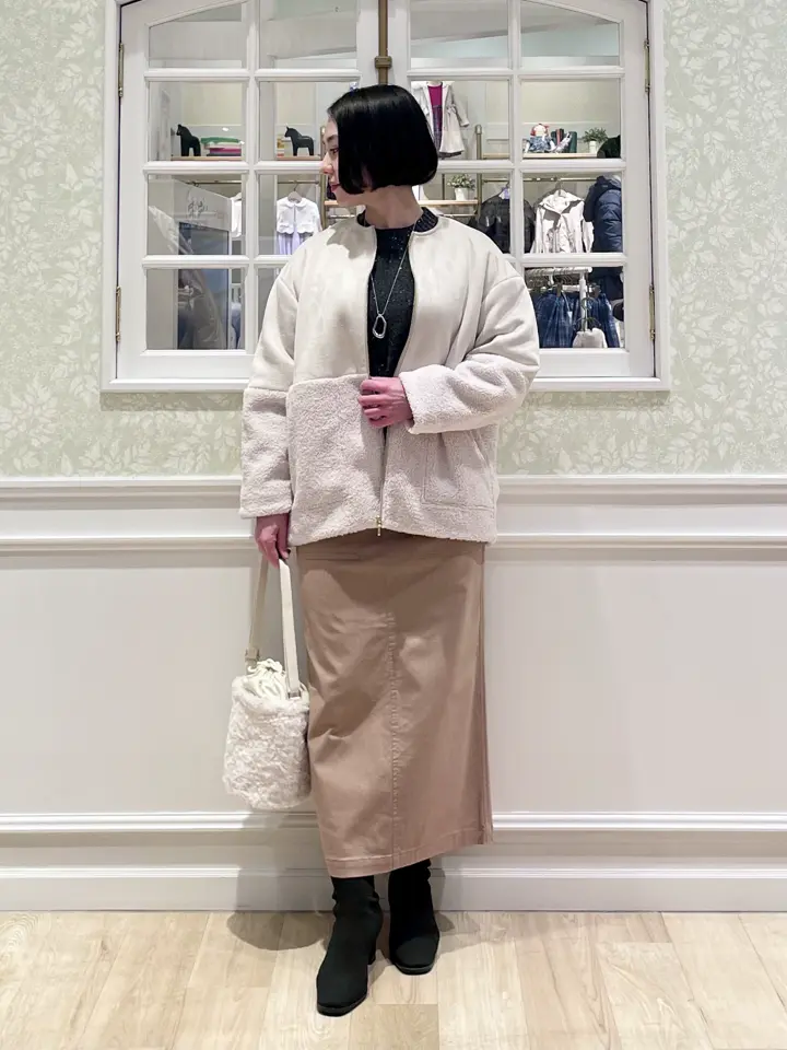 ANY MIKA コーディネート画像