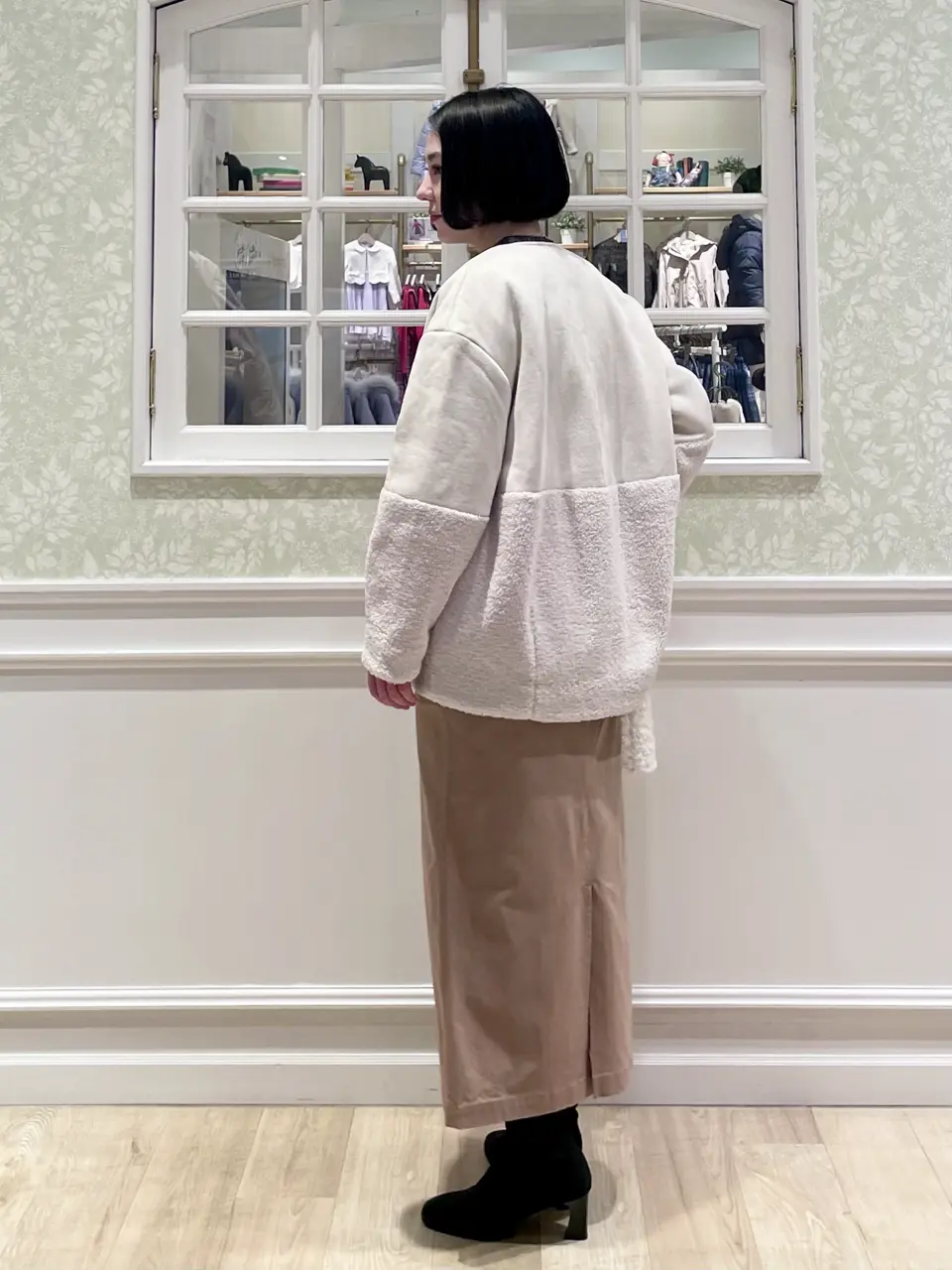 ANY MIKA コーディネート画像