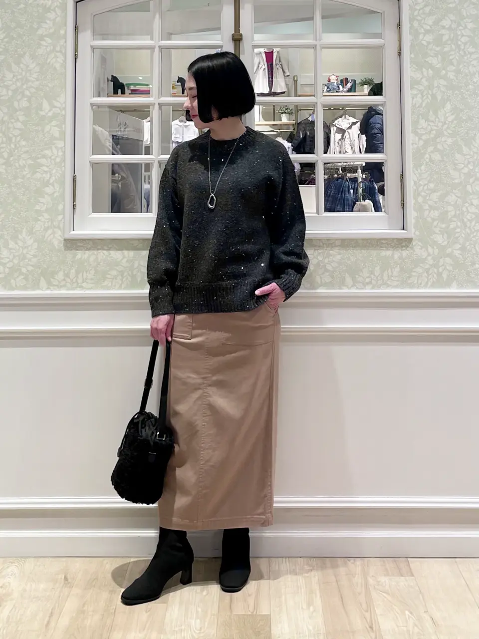 ANY MIKA コーディネート画像