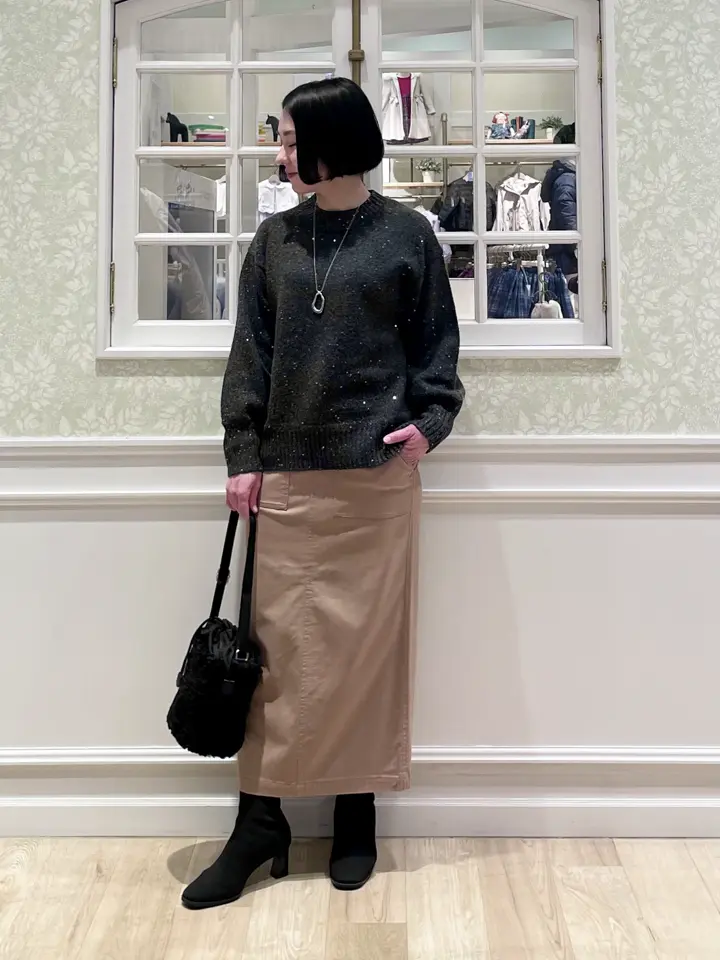 ANY MIKA コーディネート画像