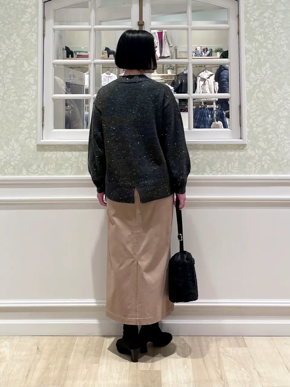 ANY MIKA コーディネート画像