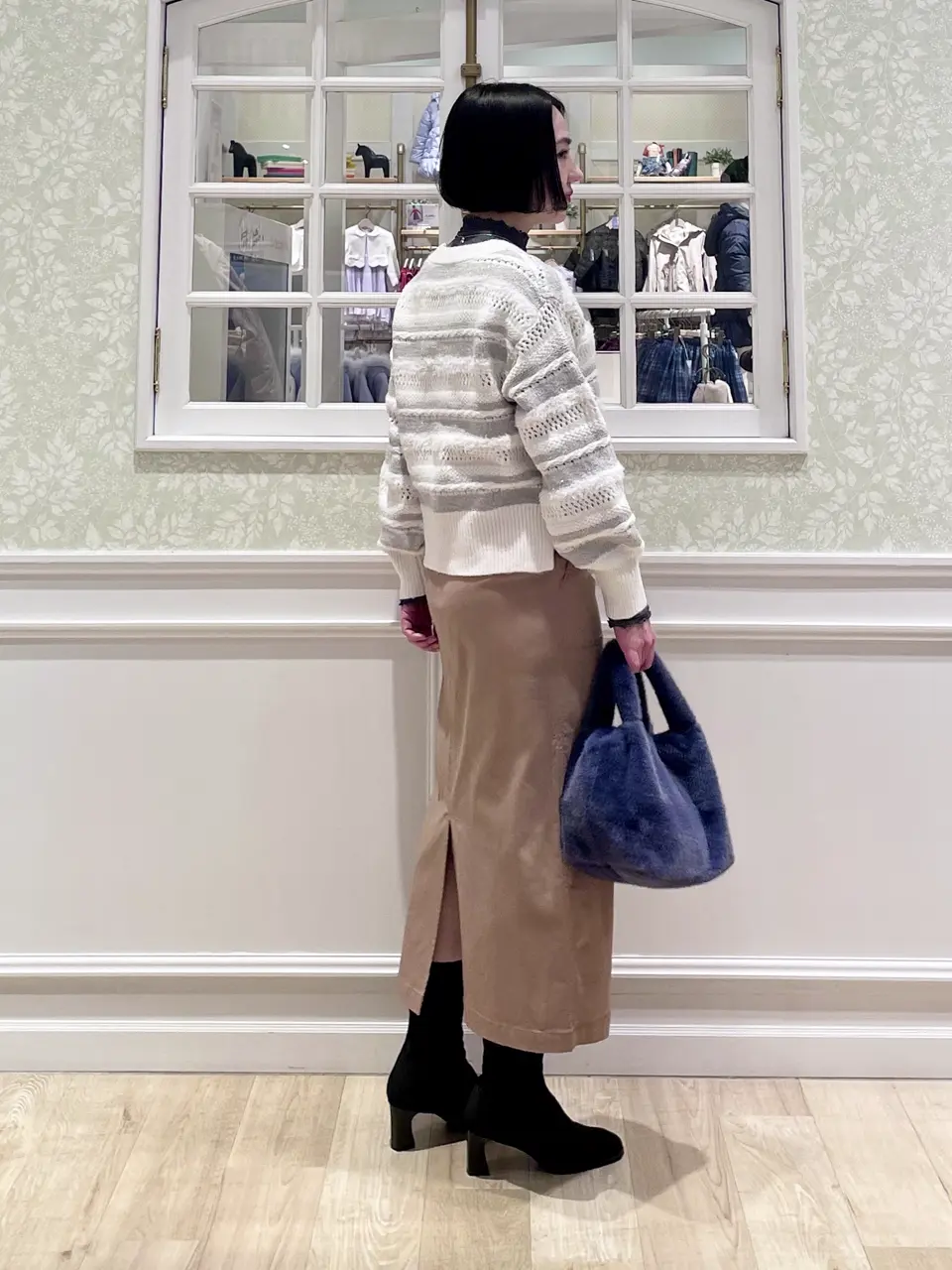 ANY MIKA コーディネート画像