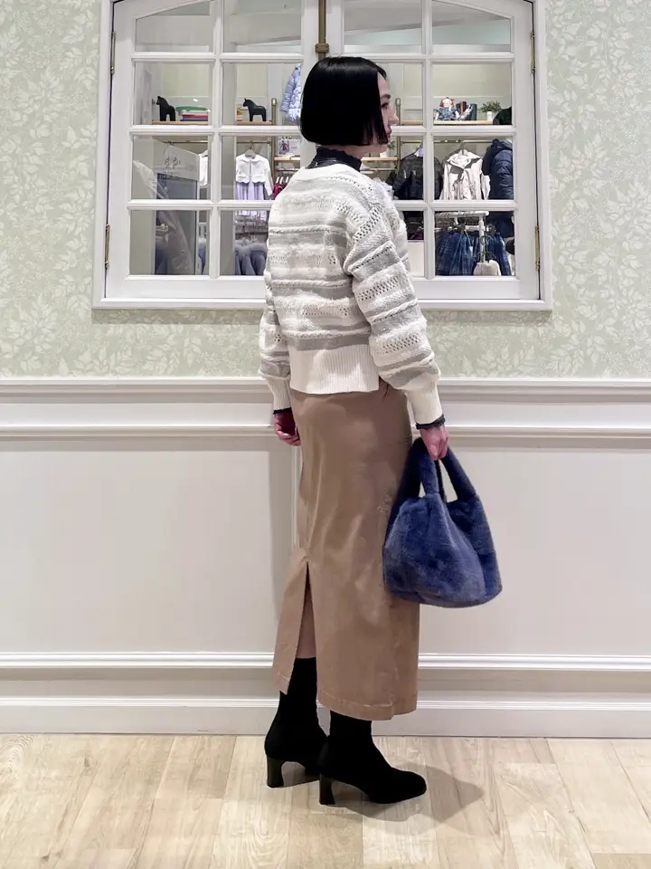 ANY MIKA コーディネート画像