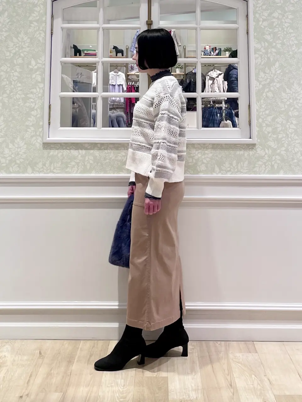 ANY MIKA コーディネート画像