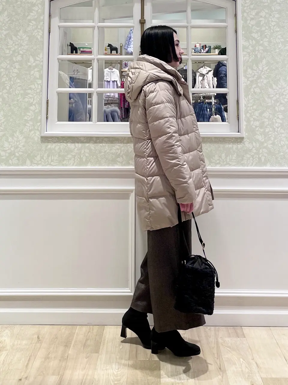 ANY MIKA コーディネート画像