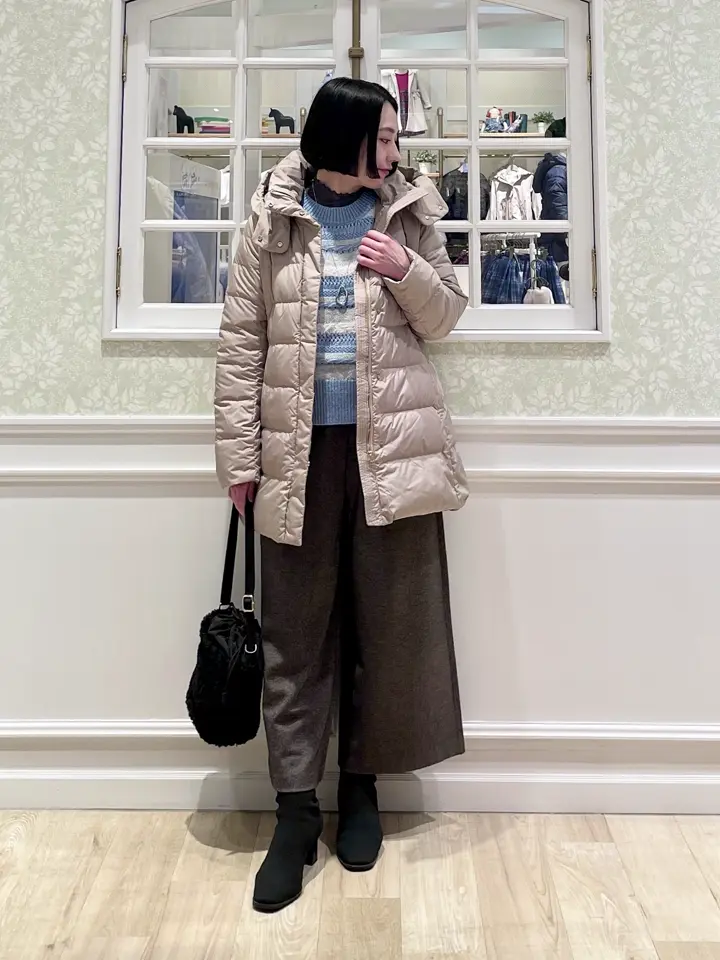 ANY MIKA コーディネート画像