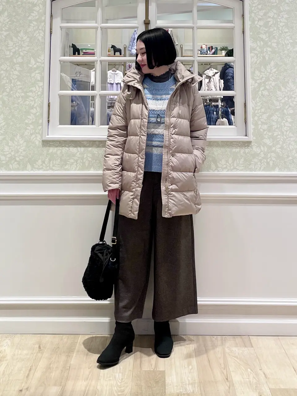 ANY MIKA コーディネート画像