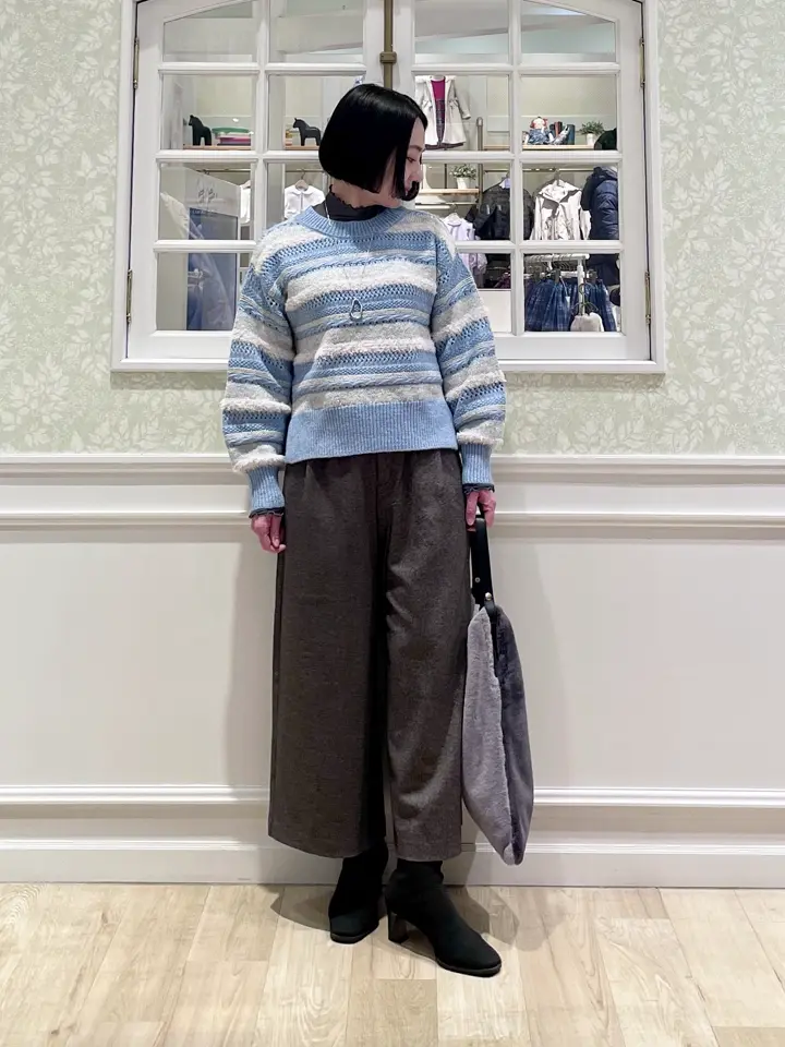 ANY MIKA コーディネート画像