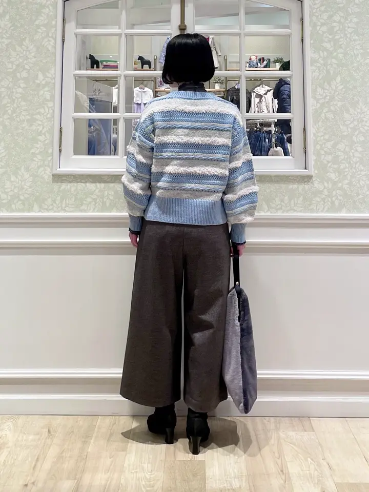 ANY MIKA コーディネート画像