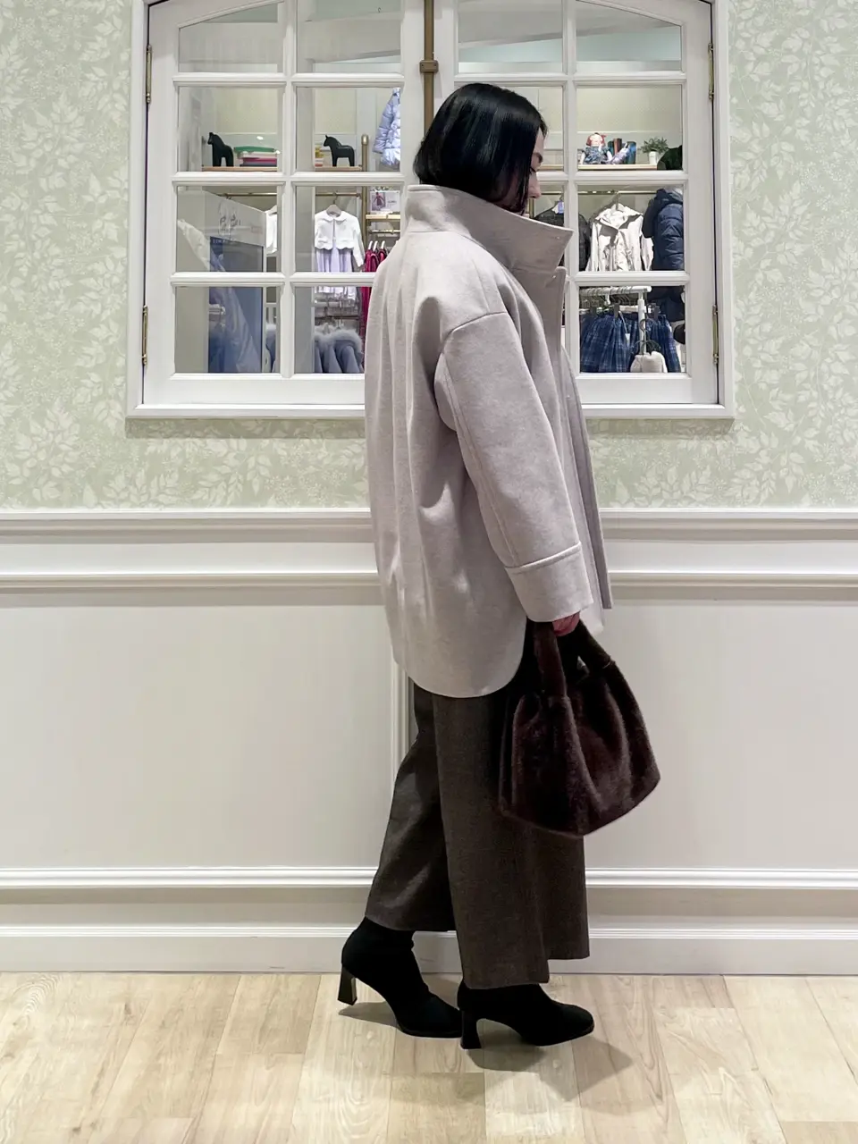 ANY MIKA コーディネート画像