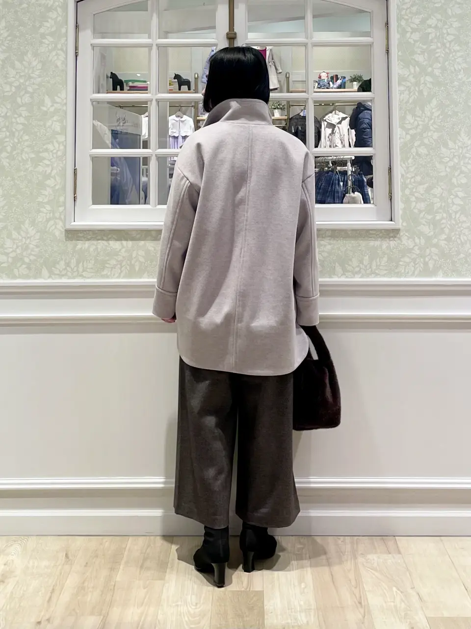 ANY MIKA コーディネート画像